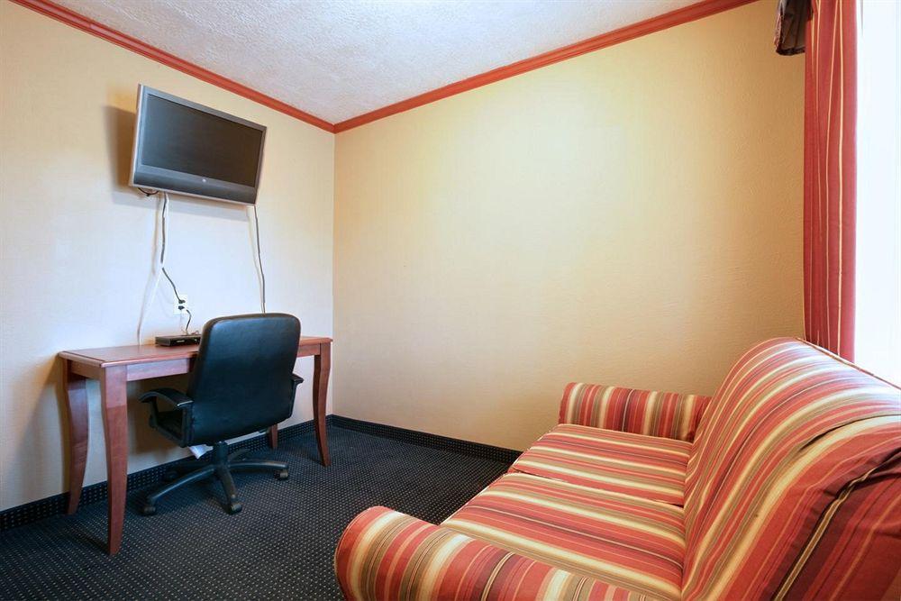 Days Inn By Wyndham Albuquerque Downtown Номер фото