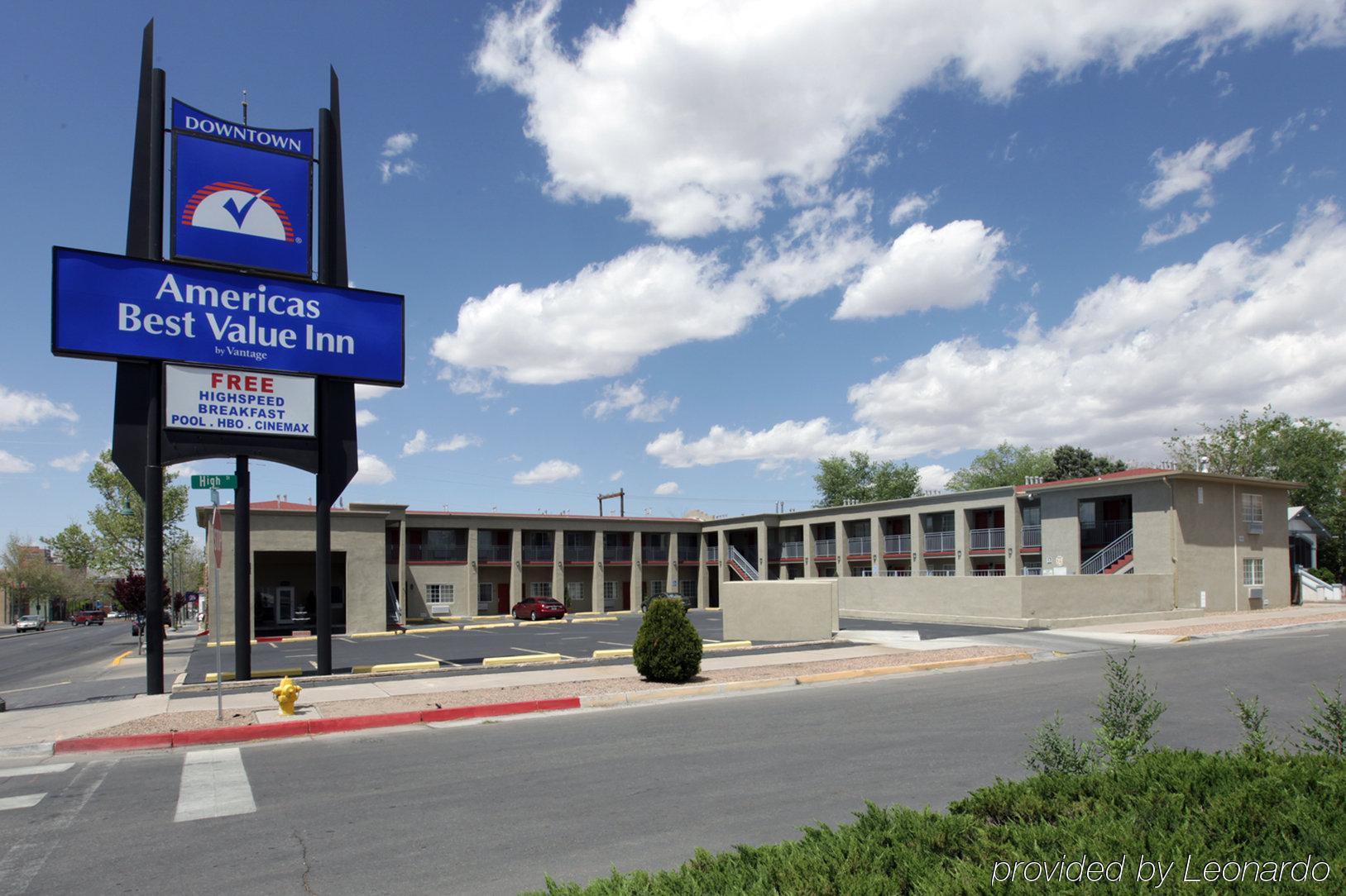 Days Inn By Wyndham Albuquerque Downtown Екстер'єр фото